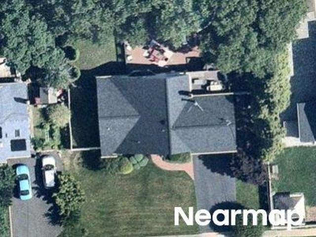 House for sale in Bohemia, New York