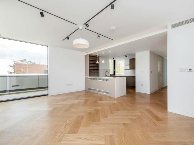 House for rent in Clerkenwell Green, Greater London