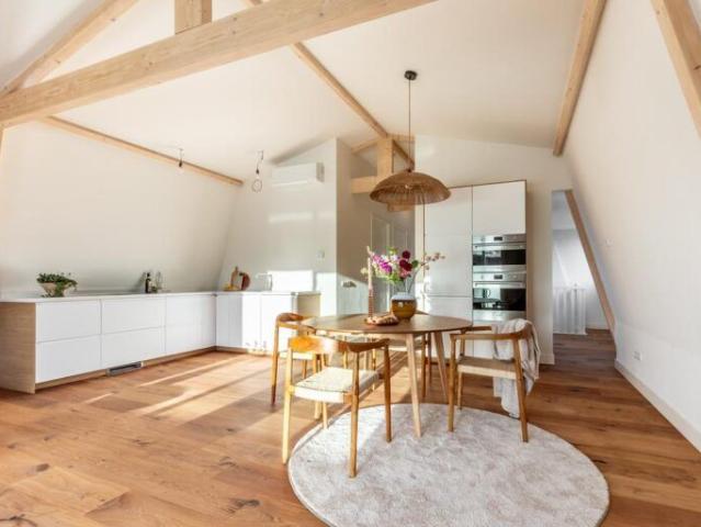 Appartement te huur in Bennebroek, Noord Holland
