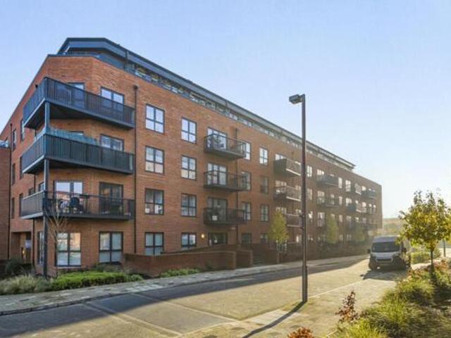 House for sale in Surrey