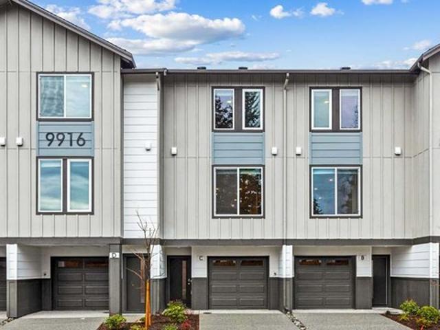 Townhouse for sale in Bennett, Cedar County