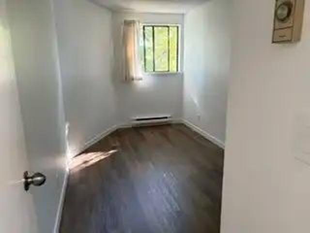 Apartment for rent in Saint Albans, Richmond