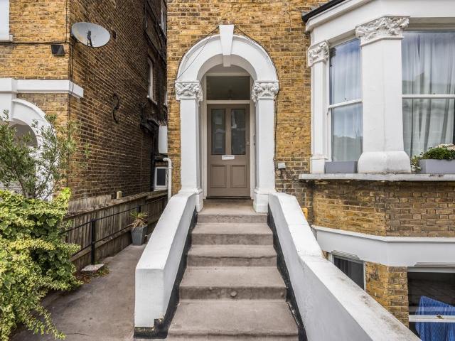 Apartment for rent in Kidbrooke, Greater London