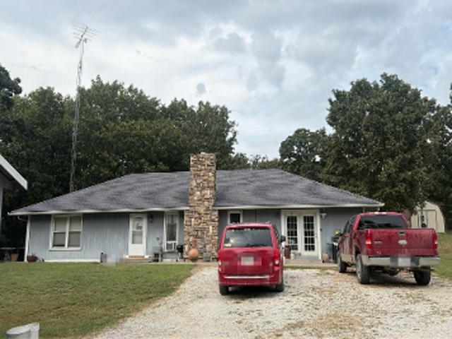 House for sale in Green Ridge, Pettis County