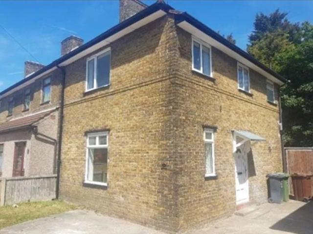 House for rent in Becontree, Greater London