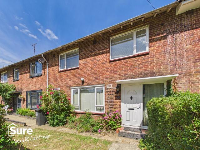 House for rent in Bennetts End, Pouchen End