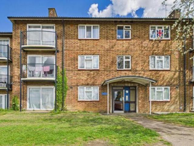 House for sale in Pouchen End, Hertfordshire