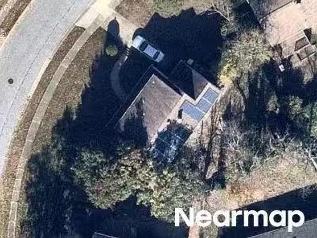House for sale in Claymont
