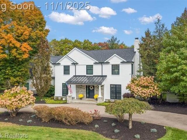 House for sale in Bloomfield Hills, Michigan