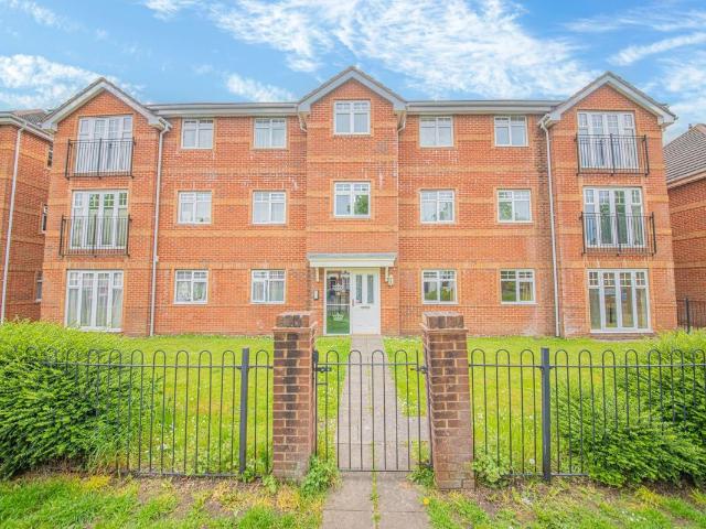 Apartment for rent in Eastleigh, Helford