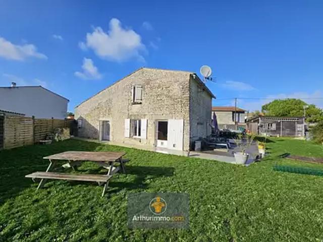 Maison vente à La Rochelle, Benon