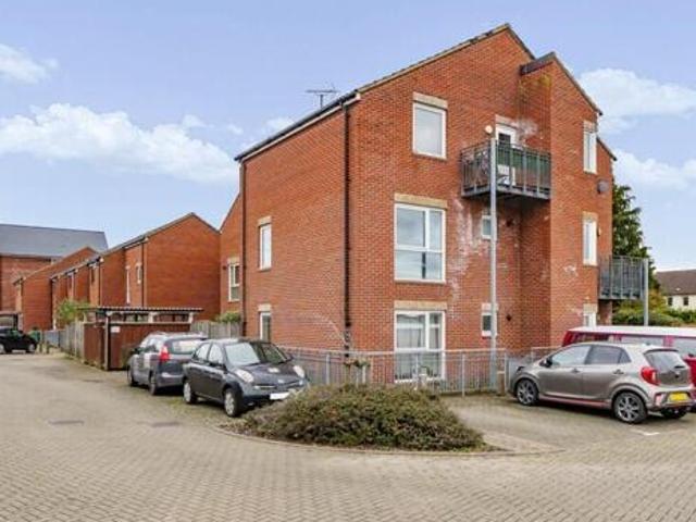 House for sale in The Slade, Oxfordshire