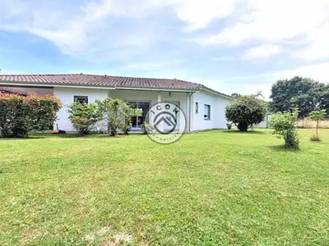 Maison vente à France métropolitaine, Benquet