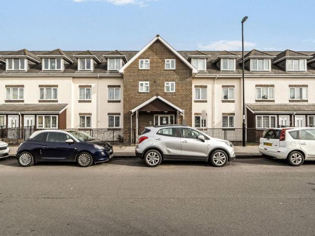 Apartment for rent in London Borough of Croydon, Greater London