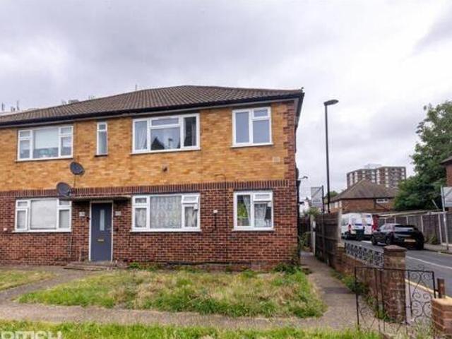 House for sale in London Borough of Croydon, Thornton Heath