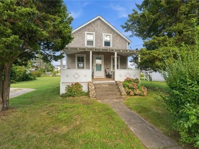 House for sale in Misquamicut, Westerly