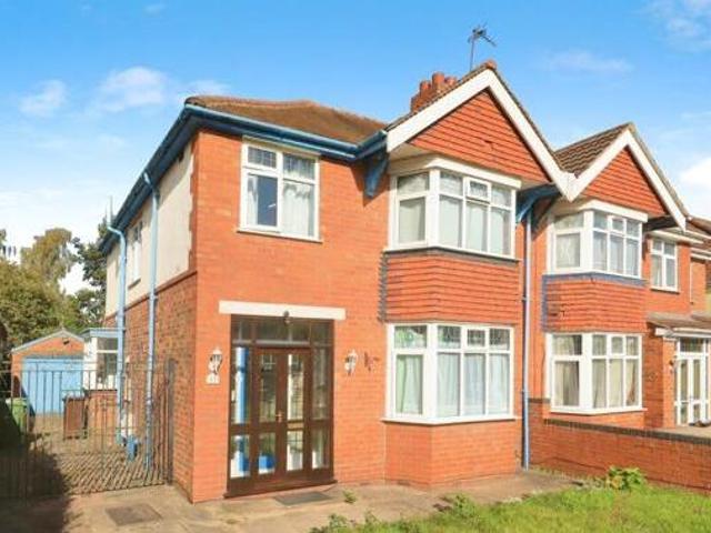 House for sale in Goldthorn Park, West Midlands