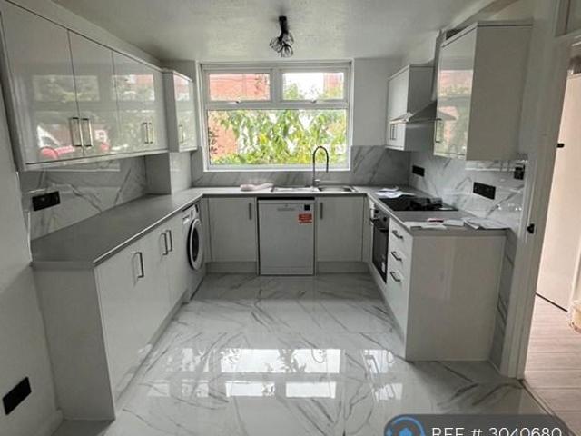 Apartment for rent in London Borough of Hounslow, Greater London
