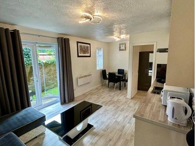 Apartment for rent in Yiewsley, Greater London