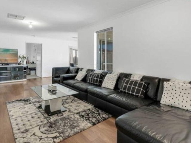 Room for rent in Bentley, Western Australia