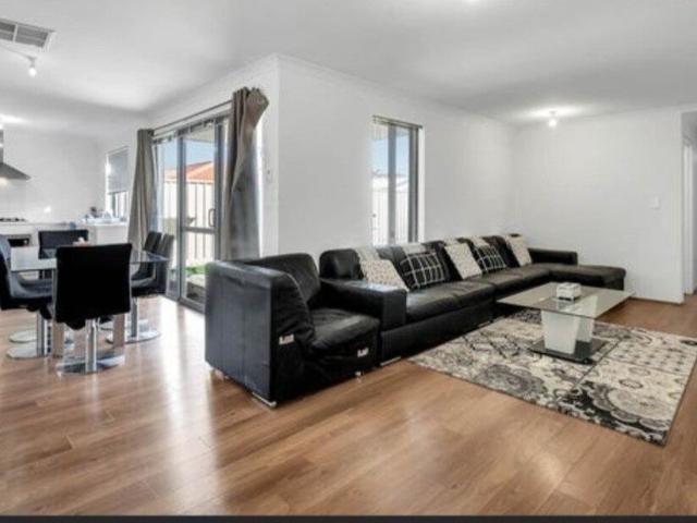 Room for rent in Bentley, Western Australia