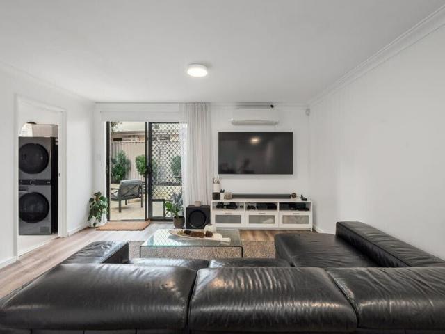Room for rent in Bentley, Western Australia