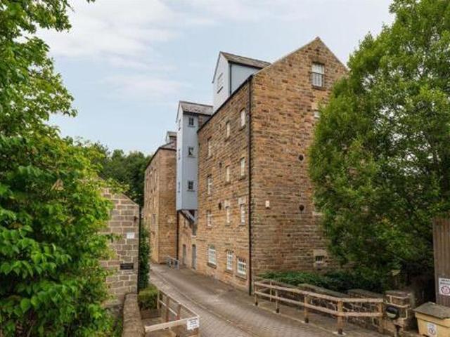House for sale in Froggatt, East Midlands