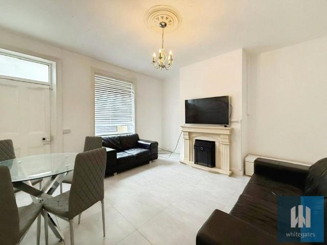 House for rent in Armitage Bridge, West Yorkshire