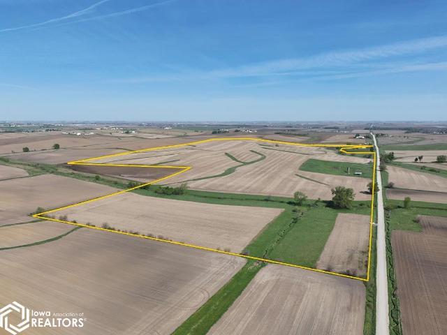 Farm for sale in Marengo, Iowa