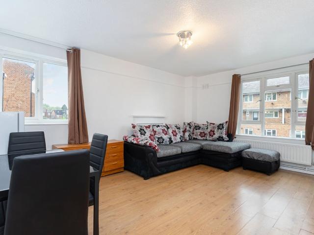 Apartment for rent in Bentons Lane Estate, Greater London