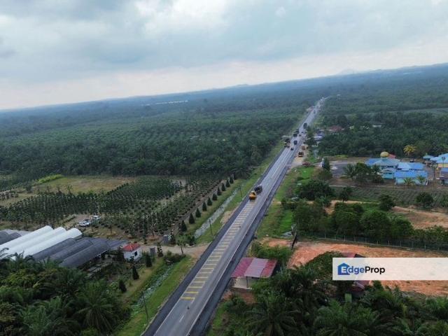 Shop for sale in Ulu Benut Village, Johor