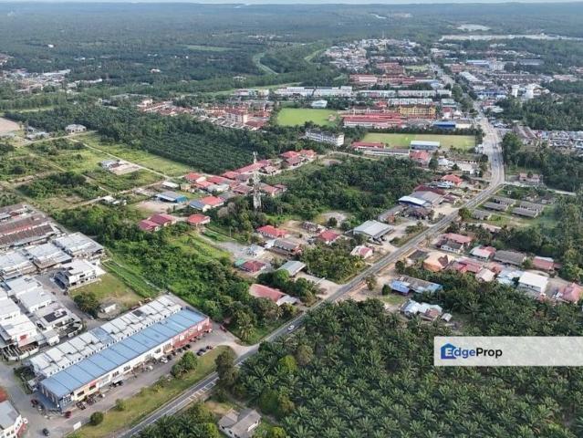 House for sale in Ulu Benut Village, Johor