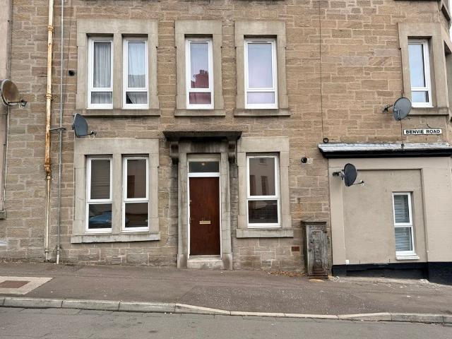 Apartment for rent in Law, Scotland