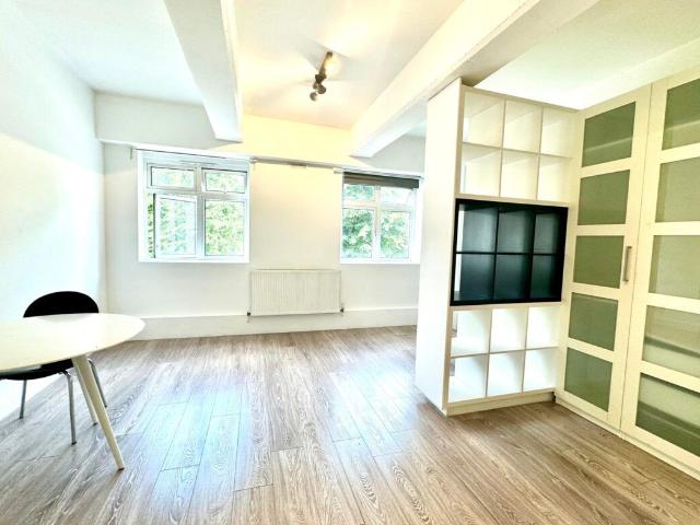Studio for rent in Holloway, Lower Holloway