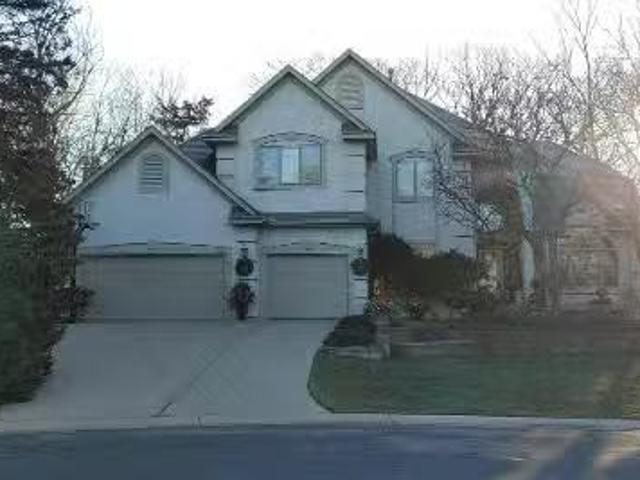 House for sale in Chanhassen