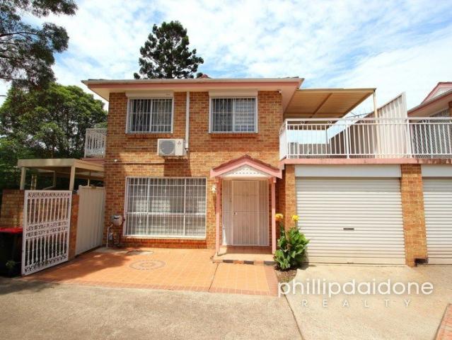 Townhouse for rent in Sydney, New South Wales