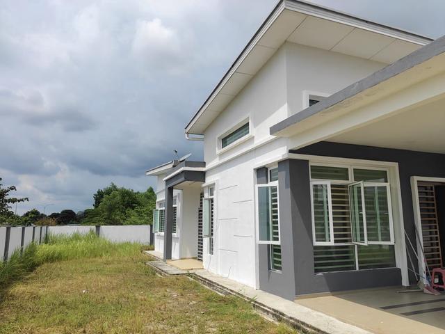 Bungalow for sale in Sendayan Village, Negeri Sembilan
