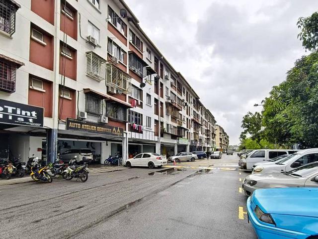 Apartment for sale in Kajang, Langat