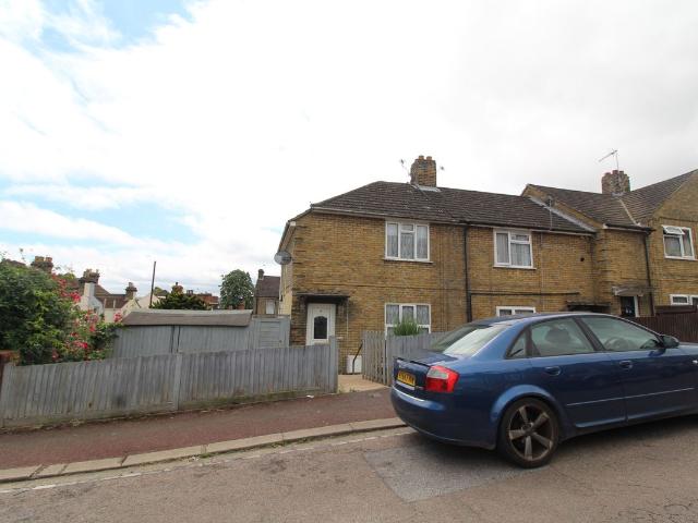 House for rent in Strood