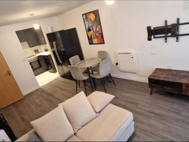 Apartment for rent in London Borough of Hounslow, Greater London