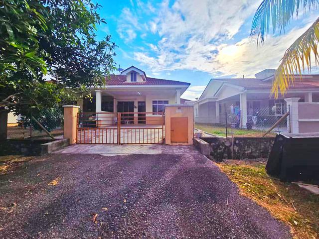 Residential House for sale in Sendayan Village, Negeri Sembilan