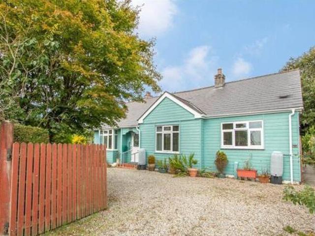 House for sale in Weir Quay, Devon