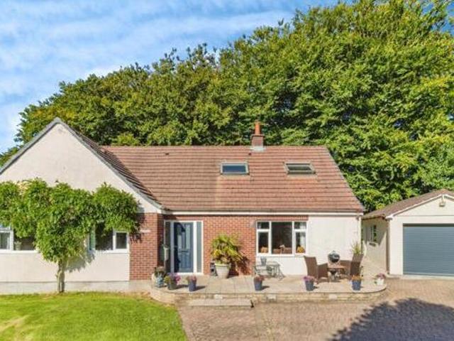 House for sale in Weir Quay, Devon
