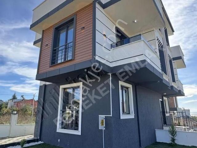 Marmaraereğlisi, Tekirdağ içerisinde satılık Villa