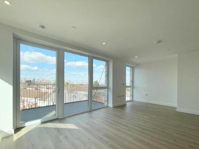 House for sale in Wembley, Greater London