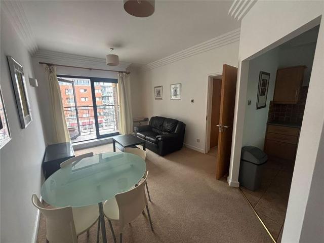 Apartment to rent in Bluebell, North Tipperary