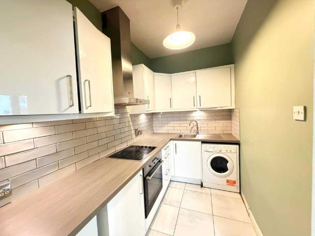 Apartment to rent in Bluebell, North Tipperary