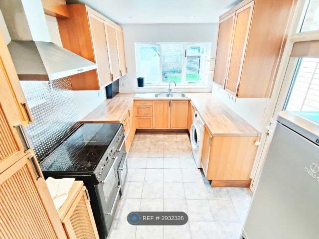 House for rent in New Malden, Greater London