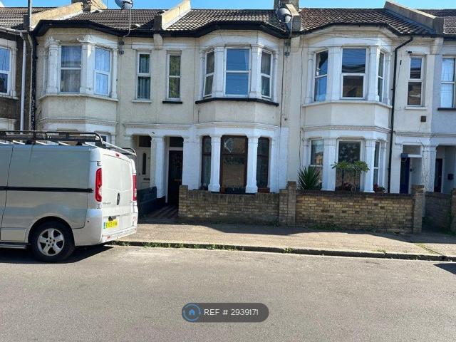Apartment for rent in Kursaal Estate, Alton Barnes