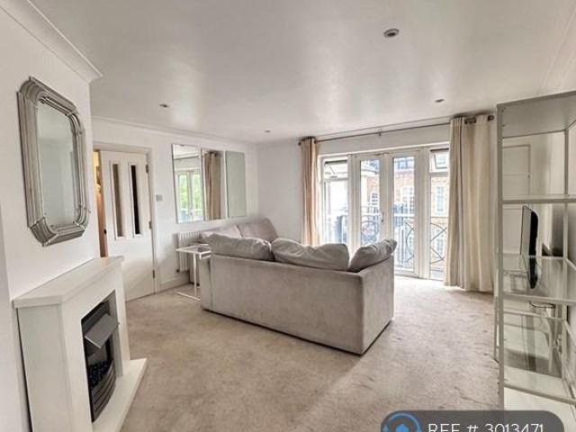 Apartment for rent in Stockwell, Greater London
